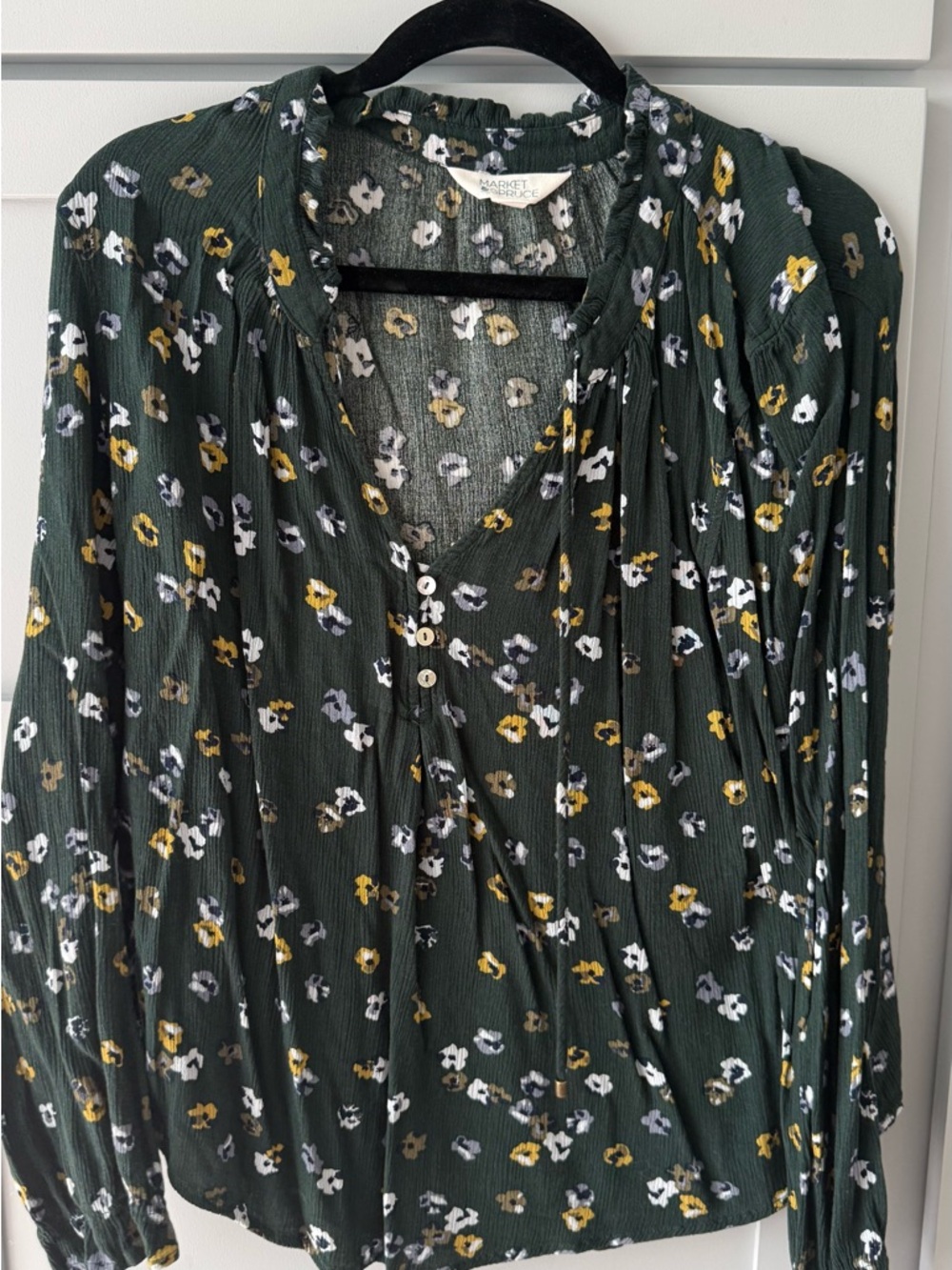 Market & Spruce Green Floral Ruffle Neck Blouse